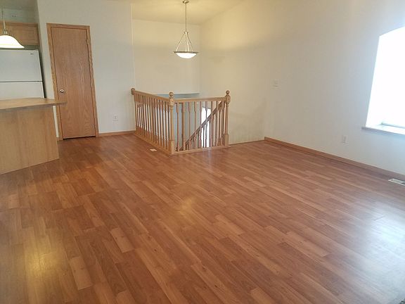 3rd image of 1102 37th Ave S
