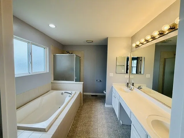 2331 Wilson Creek Cir — Photo 13