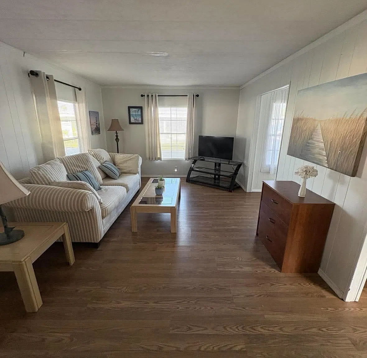 2 bed, 688 sqft, $1,400 — Photo 2