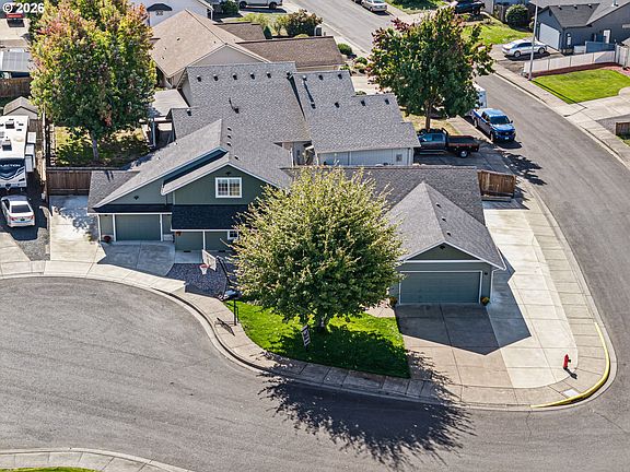 3rd image of 1101 Cedar Ct