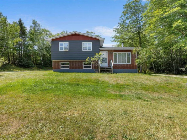 637 Woodlawn Dr, Woodlawn, NS B0T 1W0