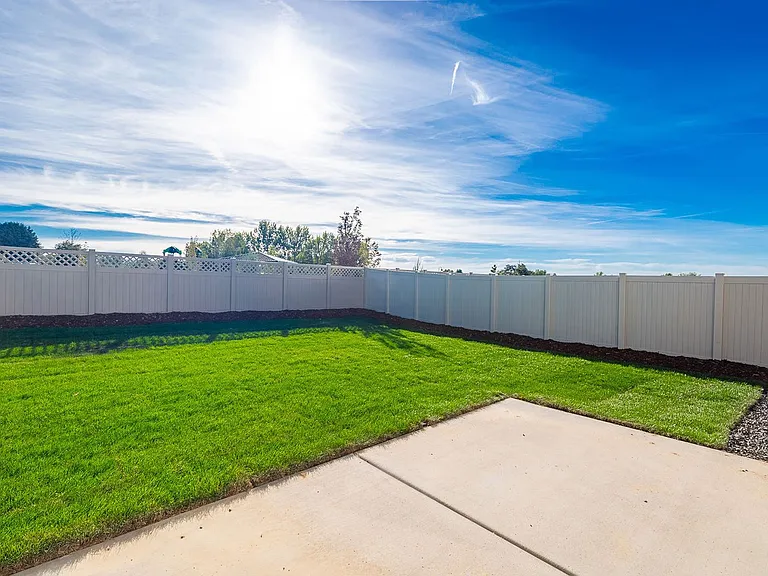 2640 N Silver Wolf Ave — Photo 55