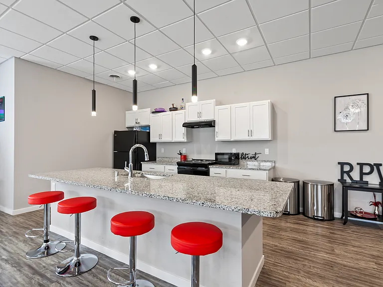 Rock Pointe Village — Photo 27