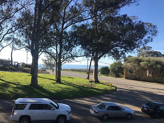 3rd image of 195 Avenue Cabrillo