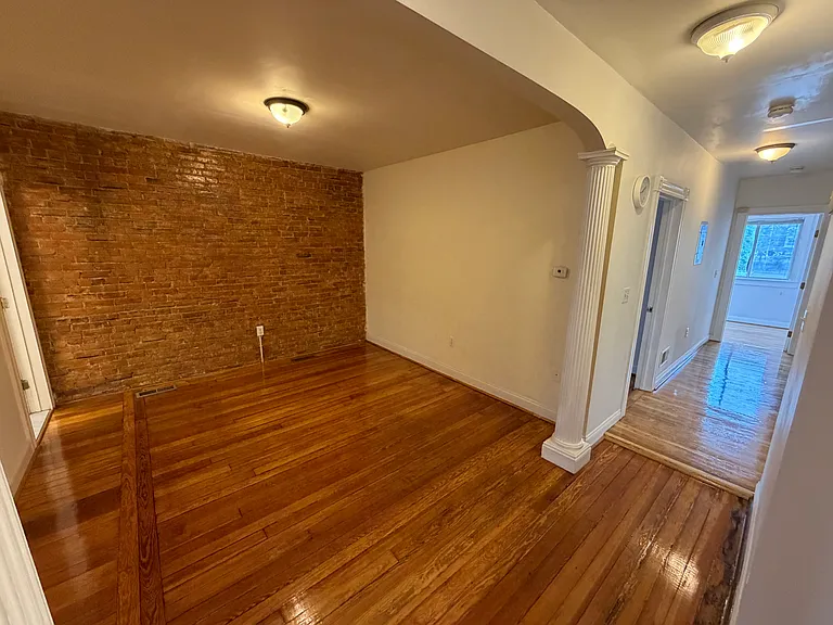 35 Adamson St #2 — Photo 5