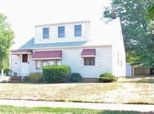 687 E 241st St, Euclid, OH 44123