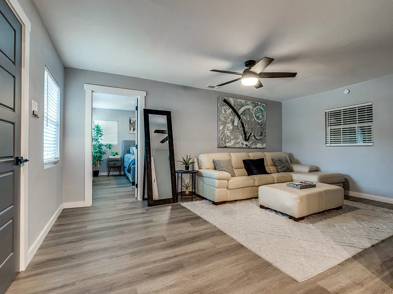 1843 Chattanooga Pl — Photo 3