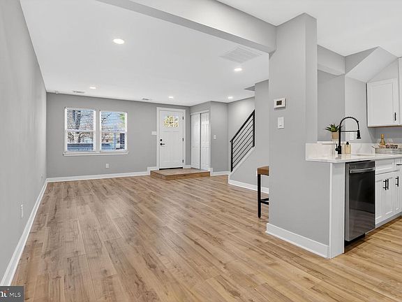 4th image of 11407 Hawks Ridge Ter #77