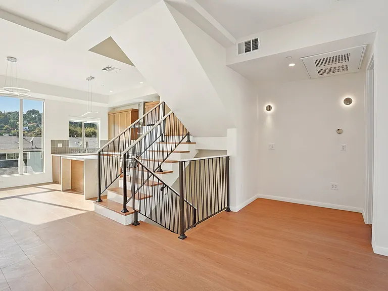 6162 Oak Crest Way #1/4 — Photo 18