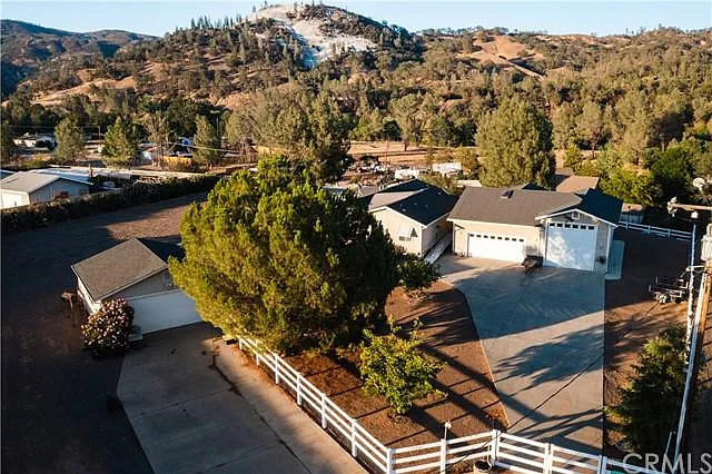 17726 Holly Way photo 1