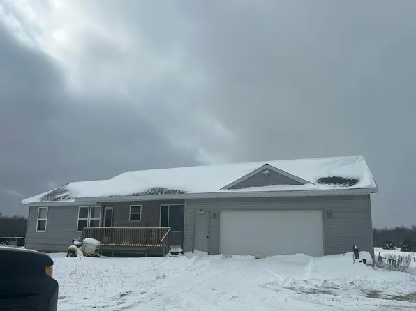 22885 220th Ave, Paris, MI 49338