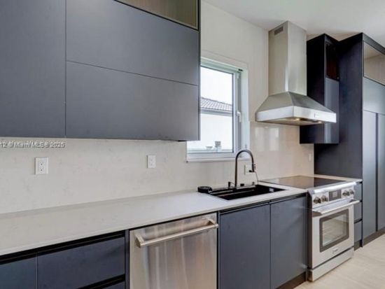 3900 SW 137th Ct, Miami, FL 33175