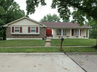 1310 Rusticview Dr, Ballwin, MO 63011