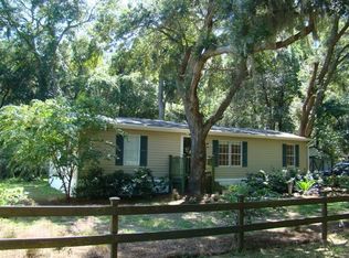 8 Finch Rd, St Helena Is, SC 29920