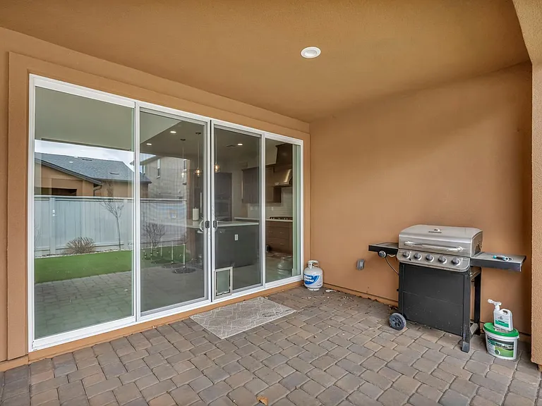 619 Camargue Trl — Photo 50