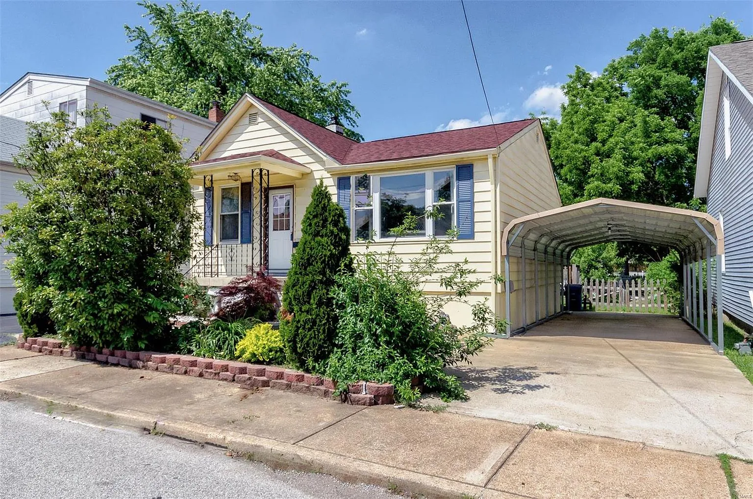 4665 Heidelberg Ave photo 1