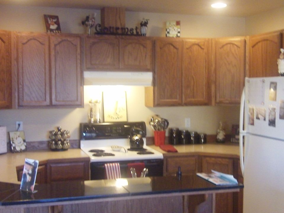 1st image of 914 N Goldenrod Ct