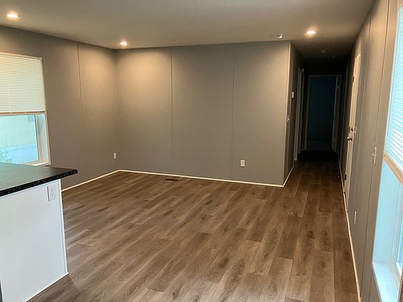 3rd image of 60 College Dr #60