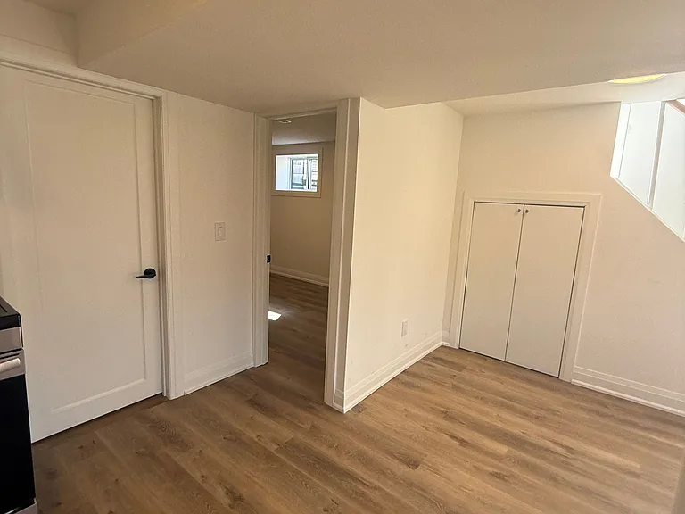 15 Arrowsmith Ave #1B — Photo 12
