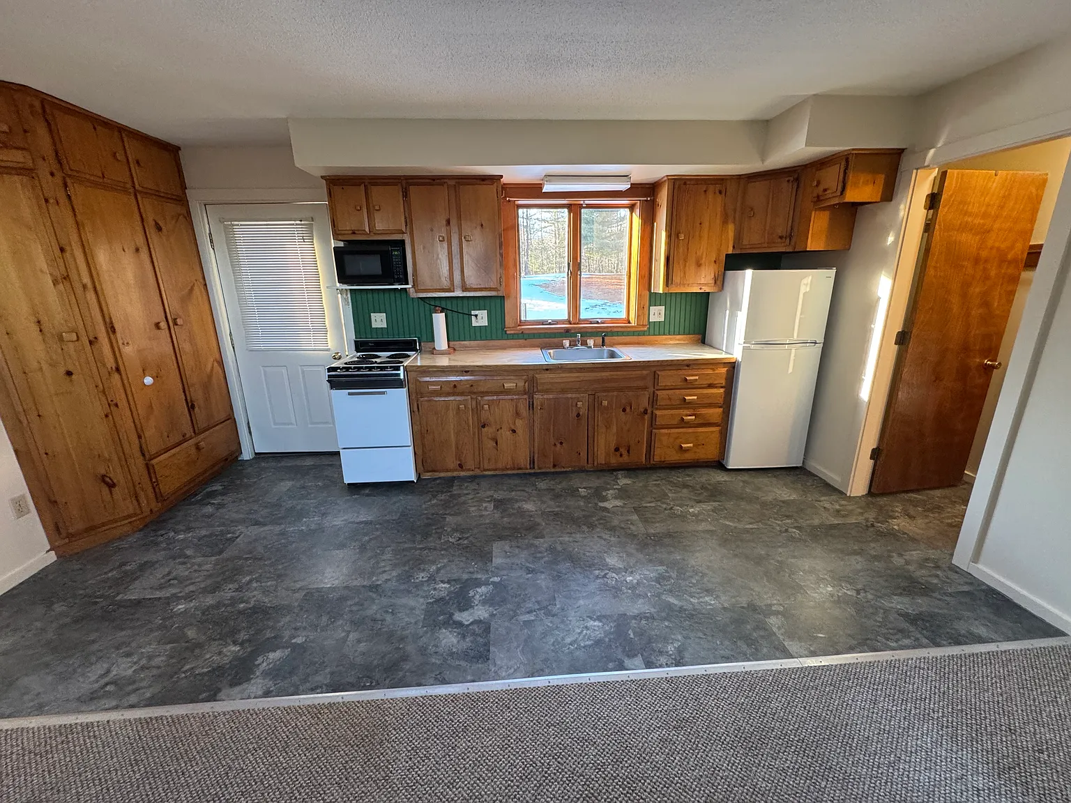 1268 meadow rd — Photo 1