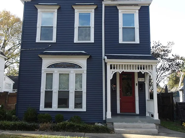 114 Blackburn Ave — Photo 1