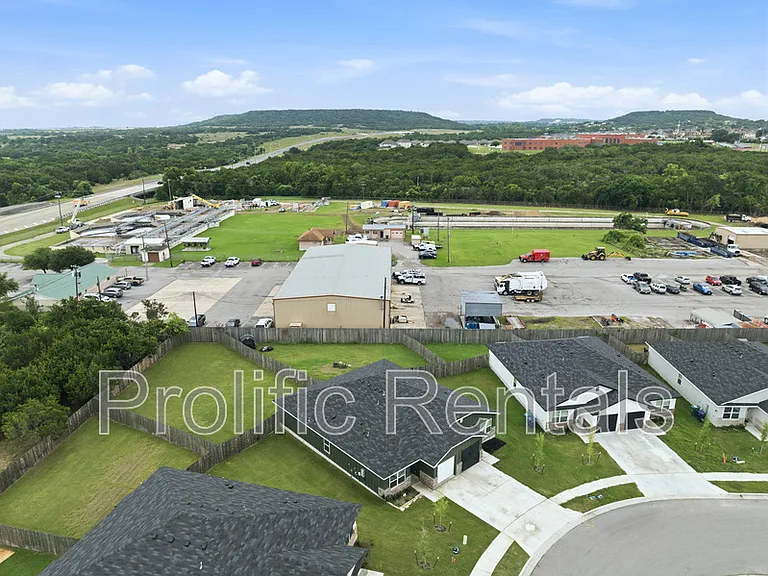 1247 Concord Dr #A — Photo 27