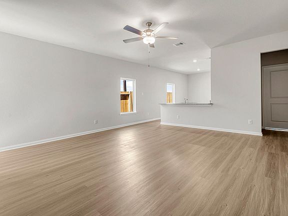 3rd image of 6406 Winter Elm St