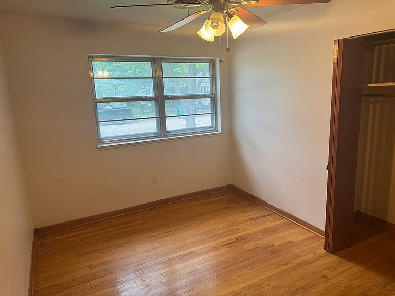 610 N Joyce St — Photo 12