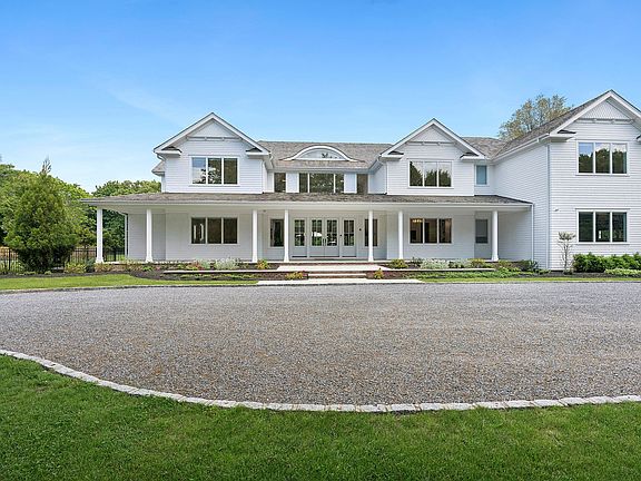 5th image of 4 Heatherwood Ln