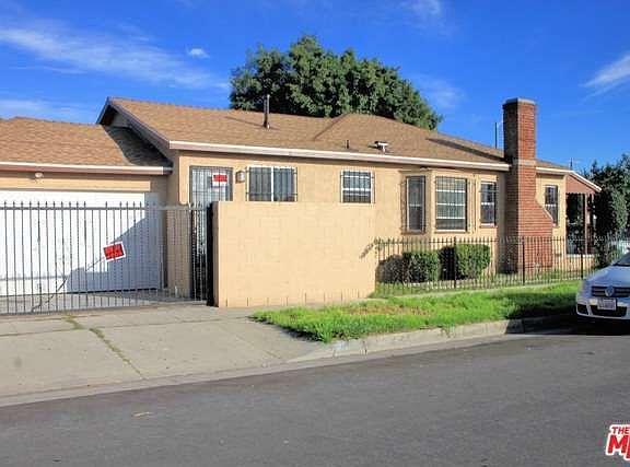 3rd image of 901 E 89th St