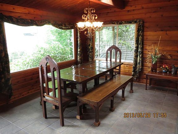 Large dinning Area