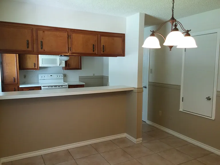 7225 Sugar Ridge Rd — Photo 7
