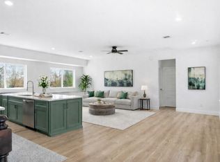 1313 Knight St #2, Houston, TX 77022