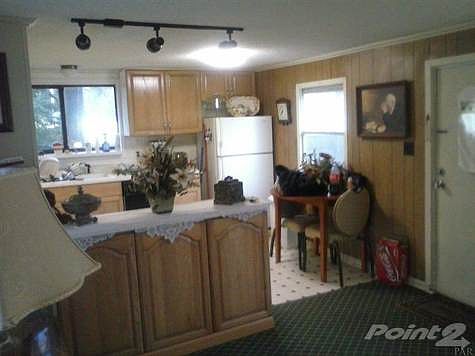 2nd image of 130 Karen Cir