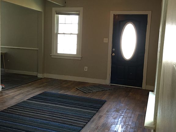 3rd image of 6601 W Grace St