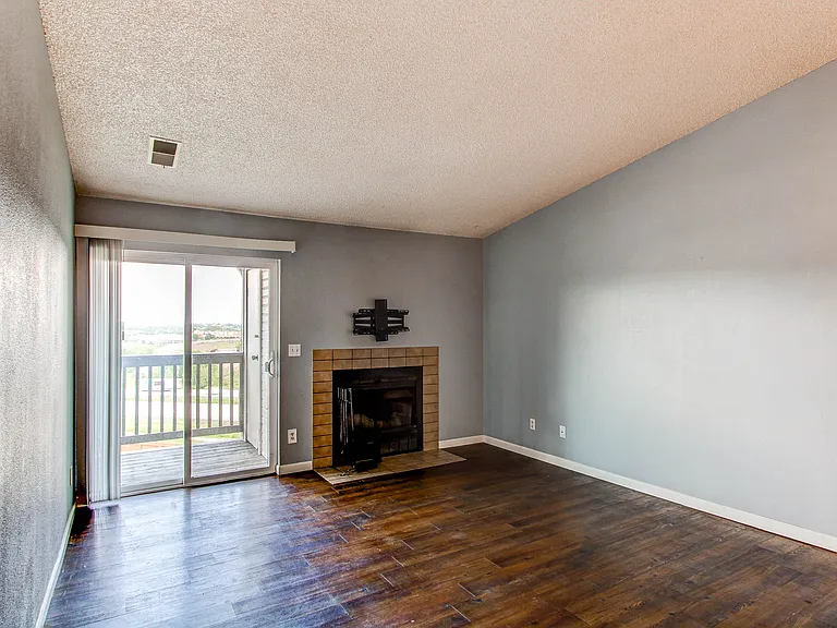 9666 Brentwood Way #304 — Photo 10