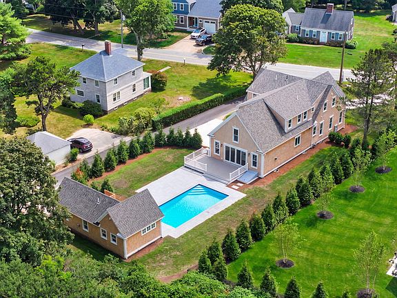 2nd image of 222 Barcliff Avenue