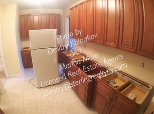 2388 29th St APT 3, Astoria, NY 11105