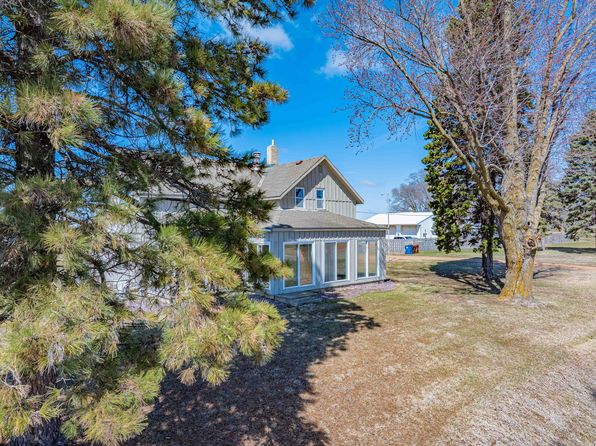 5690 County Road 10 N