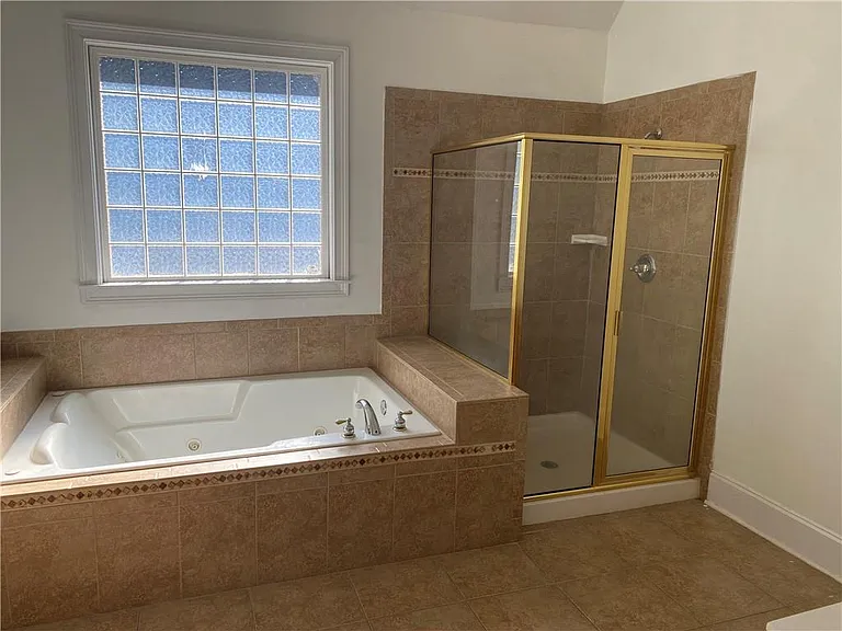 8067 Revere Dr — Photo 6