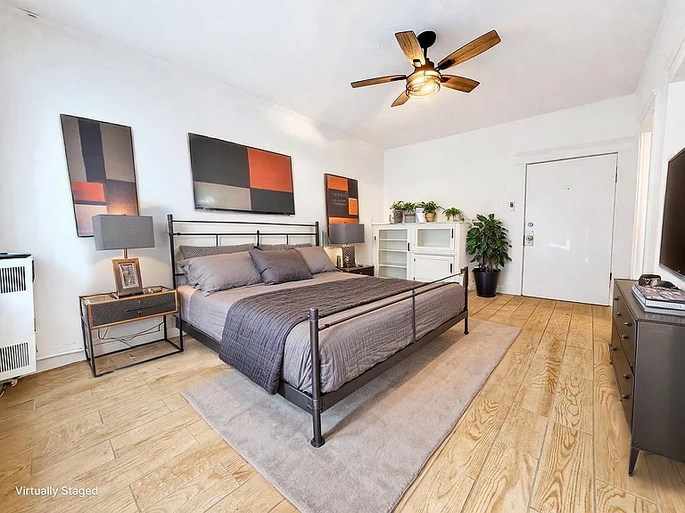623 E Broadway #5 — Photo 20