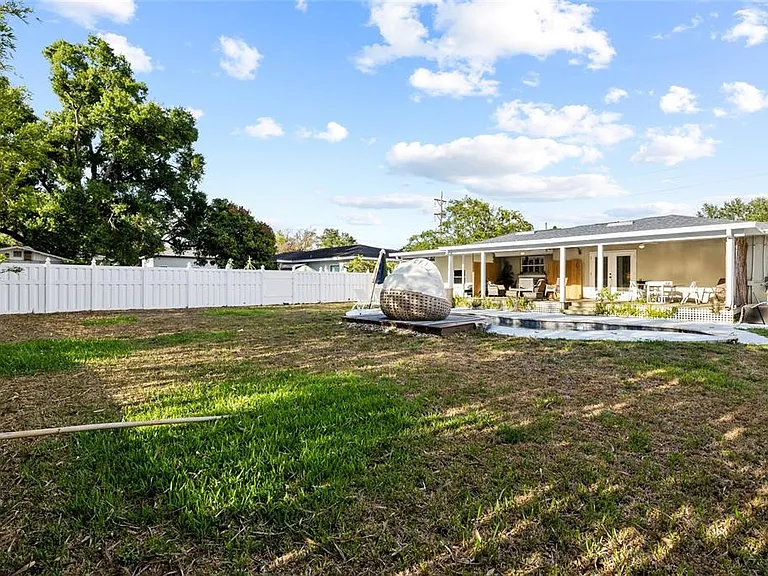 304 N Matanzas Ave — Photo 36