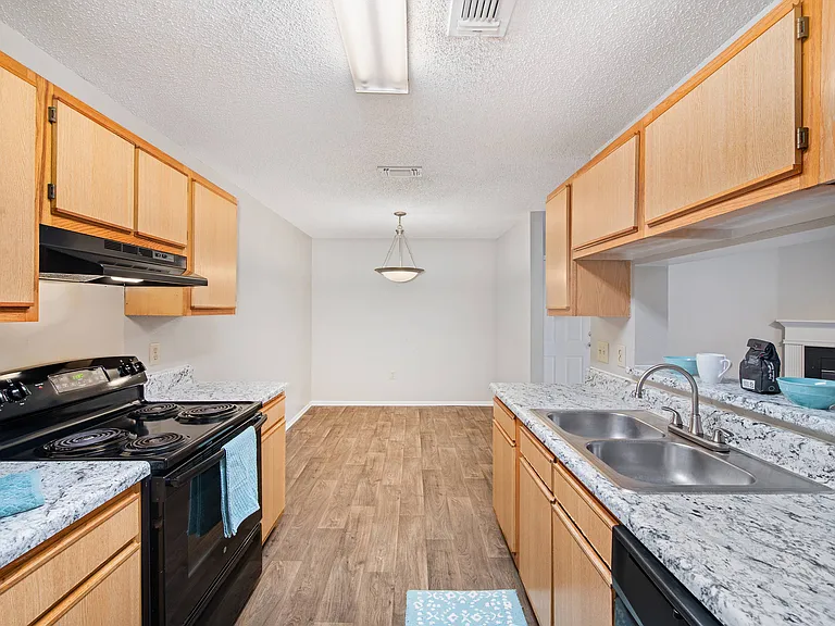 10-Kitchen