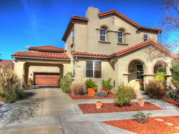 2679 Shinn Pl, Woodland, CA 95776
