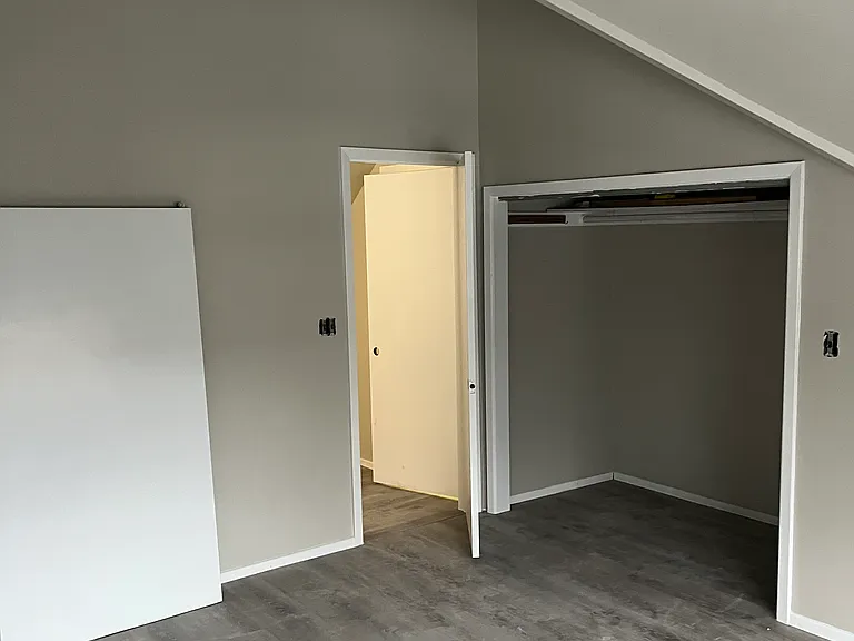 354 Hoyt Ave #2 — Photo 6