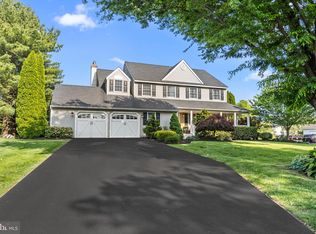 15 Jacqueline Cir, Richboro, PA