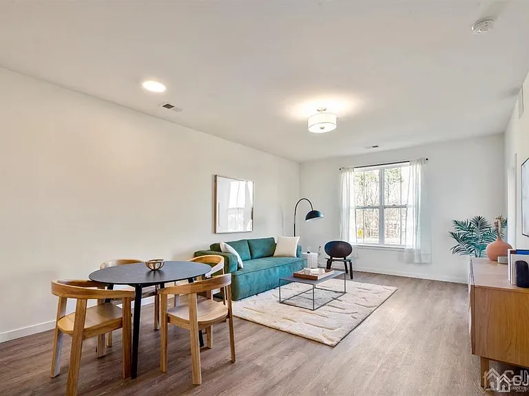 1 Nolan Way #JR — Photo 7
