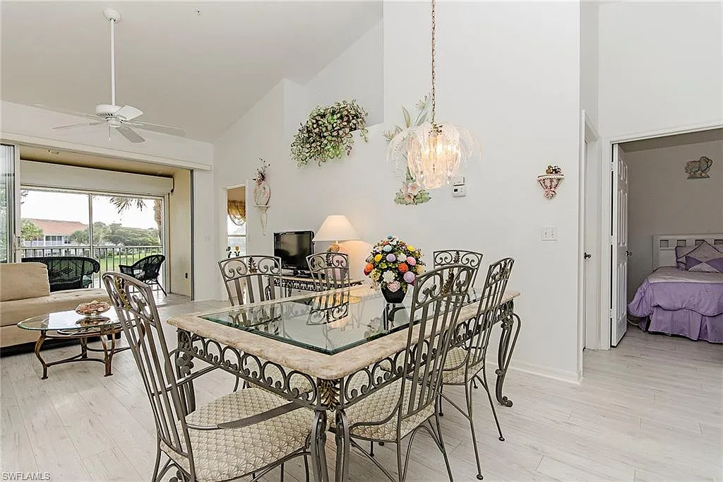 2 bed, 2.0 bath, 1388 sqft, $5,500 — Photo 4