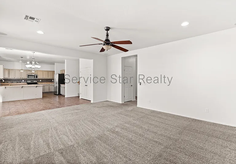 10122 W Albeniz Pl — Photo 12