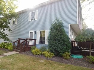 1329 Apache Trl APT B, Stow, OH 44224